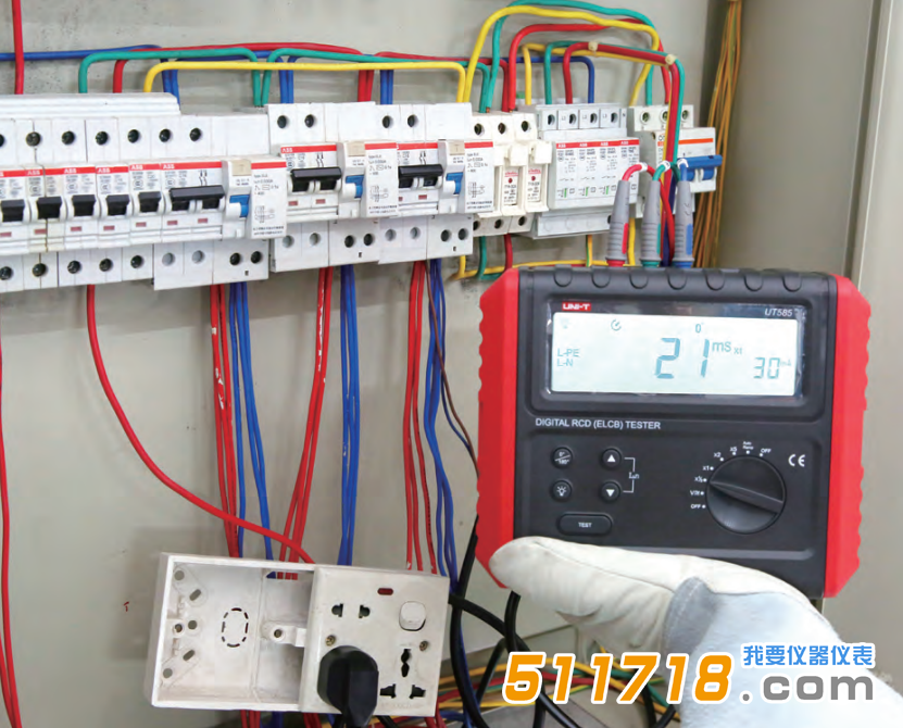 UT580系列漏電保護(hù)開(kāi)關(guān)測(cè)試儀.png UT580系列漏電保護(hù)開(kāi)關(guān)測(cè)試儀.png